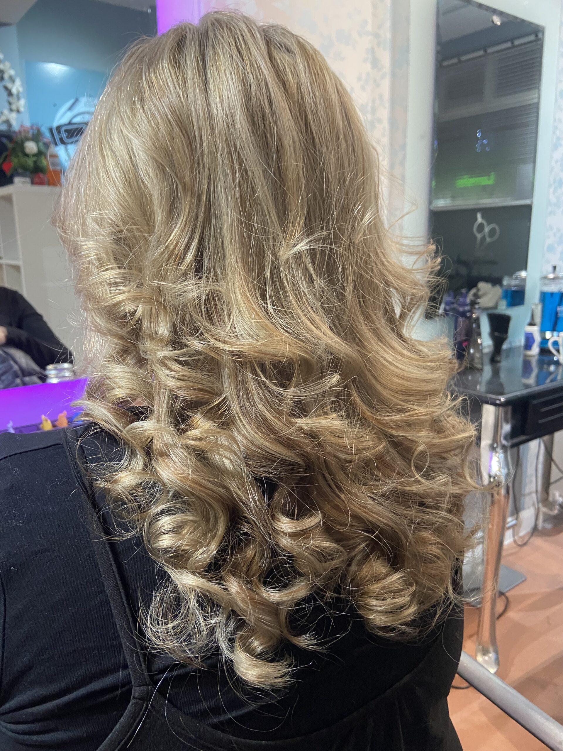 Women’s textured haircut at Snippers and Clippers salon